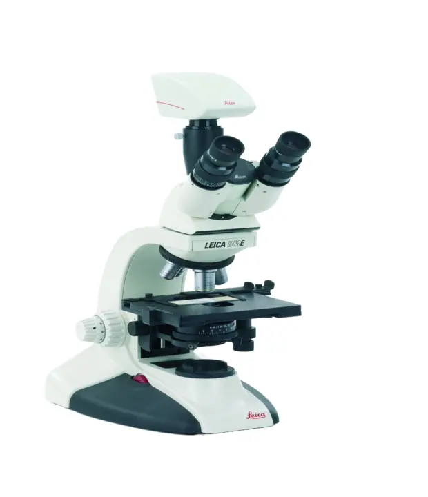 Microscopio Leica Dme